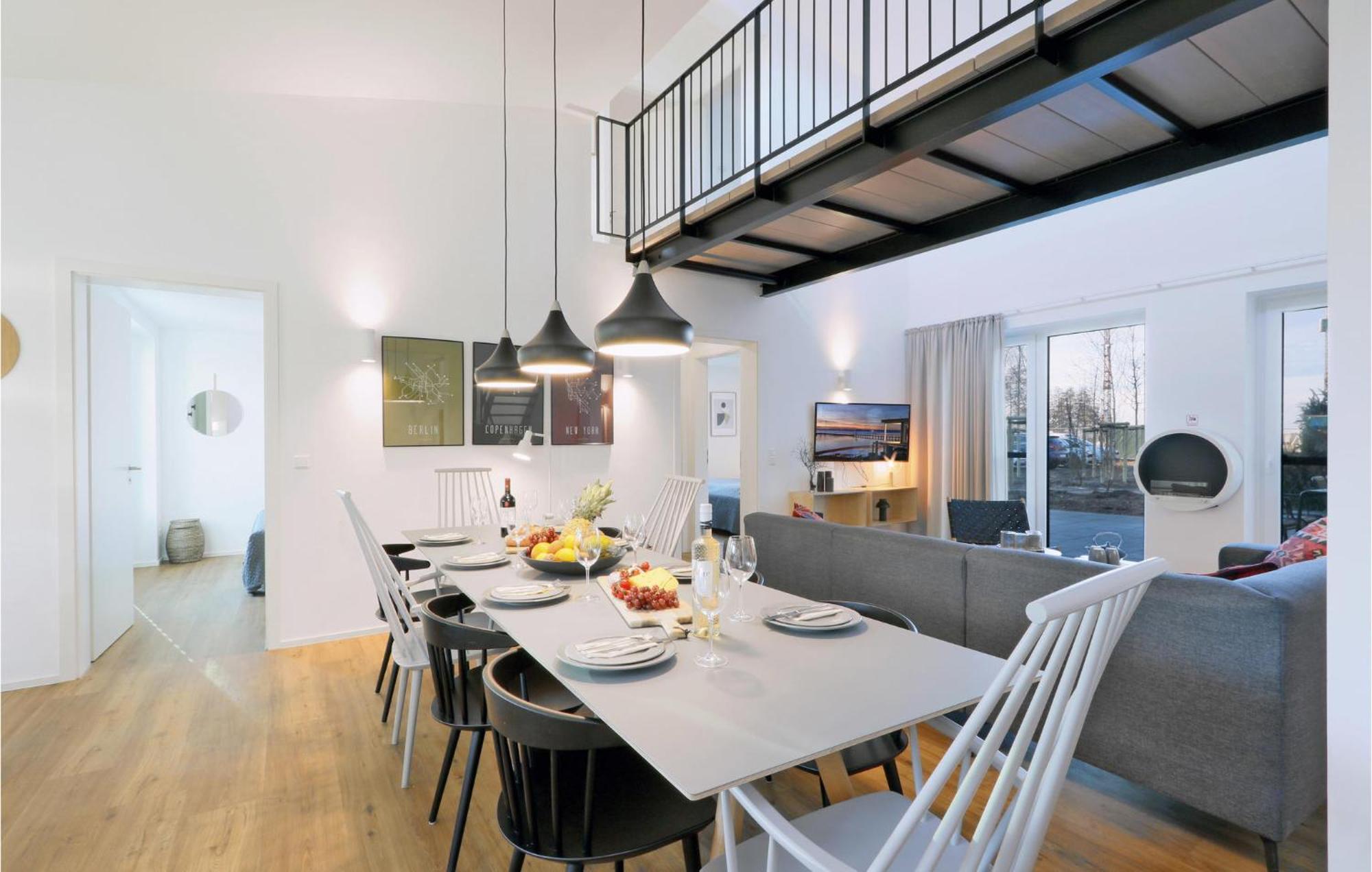 Cozy Home In Lembruch-Duemmer See With Sauna Екстериор снимка