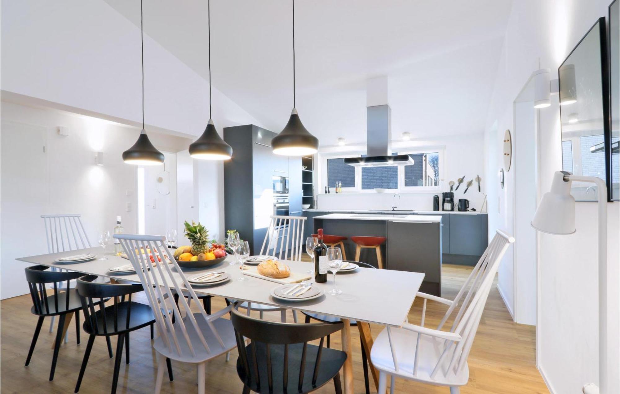 Cozy Home In Lembruch-Duemmer See With Sauna Екстериор снимка